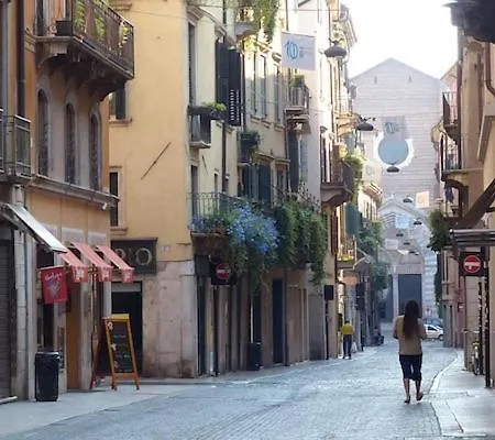 Piazza Erbe 2 Bedrooms - 3 Bathrooms Apartament Werona