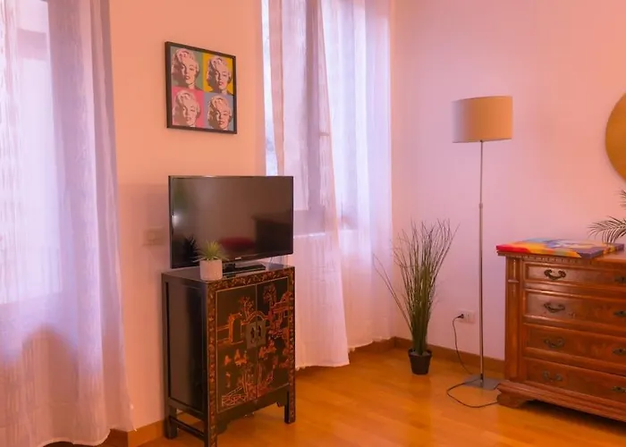 Piazza Erbe Spacious Flat Apartment Verona